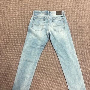 Lucky Brand women’s 2/26 light blue Sweet crop jeans new without tags.